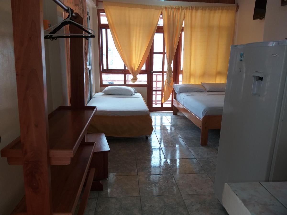 Hostal Miconia Puerto Ayora  Habitación foto