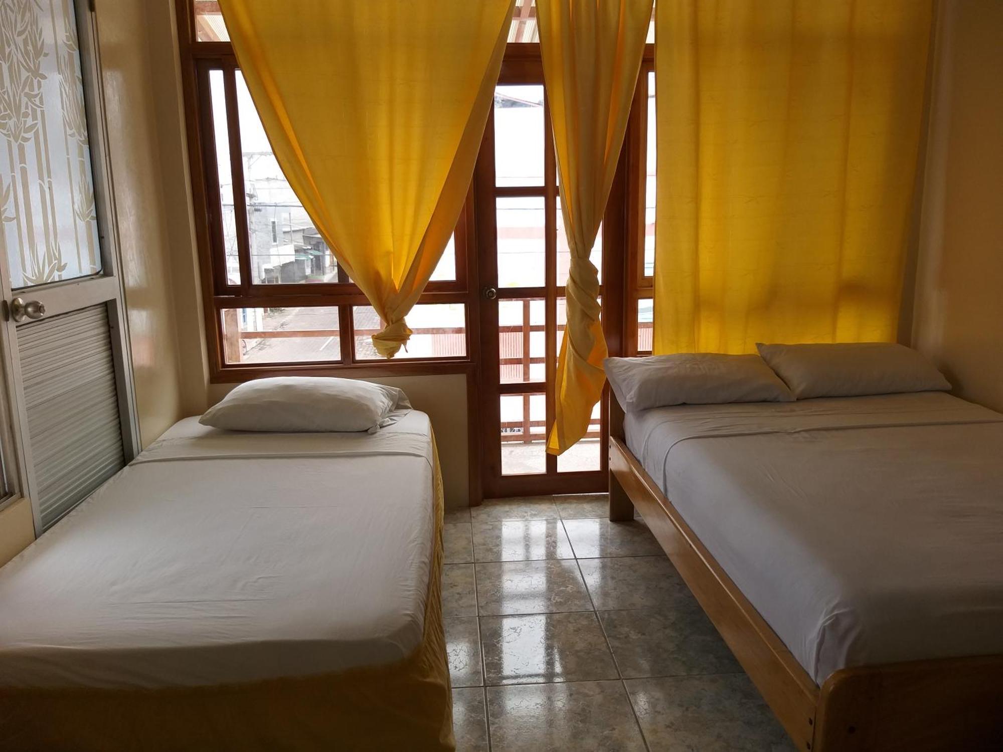 Hostal Miconia Puerto Ayora  Habitación foto
