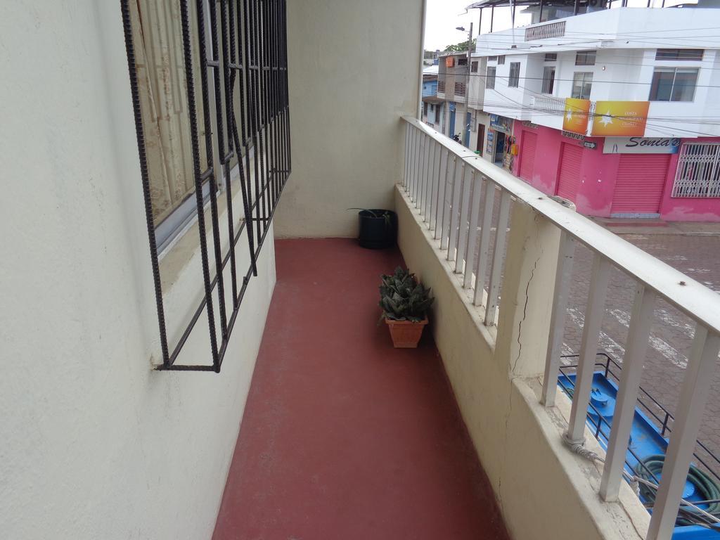 Hostal Miconia Puerto Ayora  Habitación foto